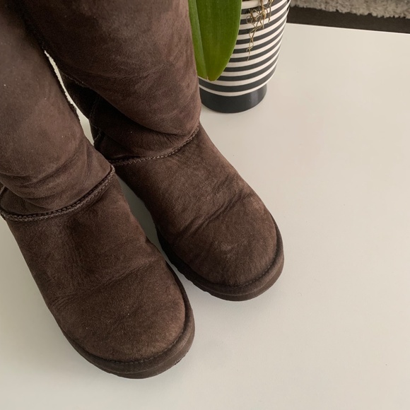 Ugg classic tall chocolate brown suede sheepskin wool boots women’s 7 - Picture 12 of 13